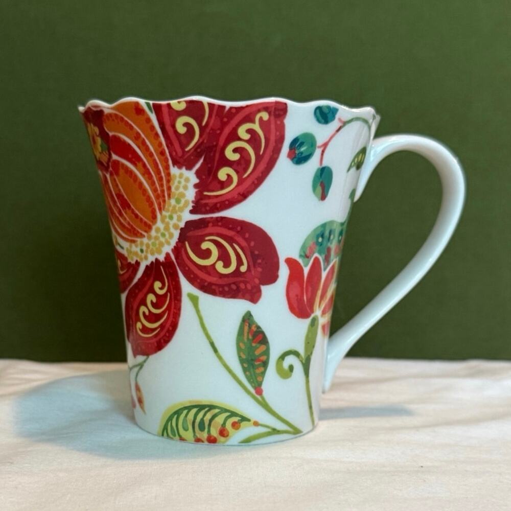 Pier 1 Floral Porcelain Mug • Scalloped Rim • 4”